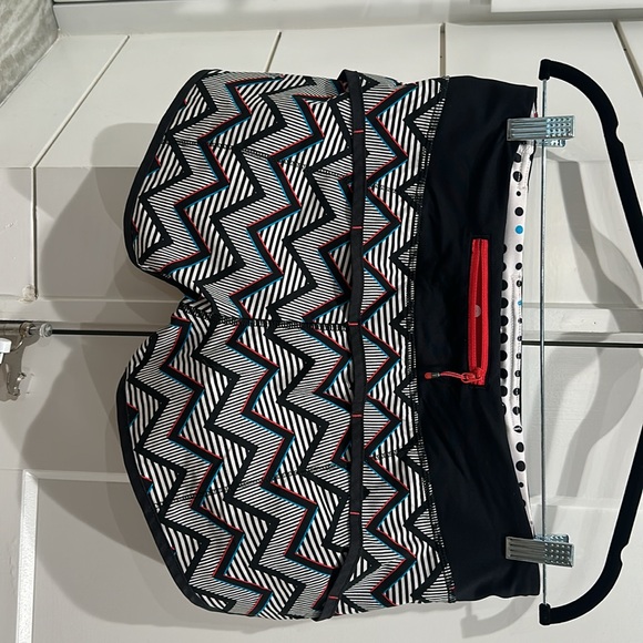 (6017) Lululemon Speed Short 2014 Seawheeze - 3D Chevron Sz 6 - Picture 5 of 6